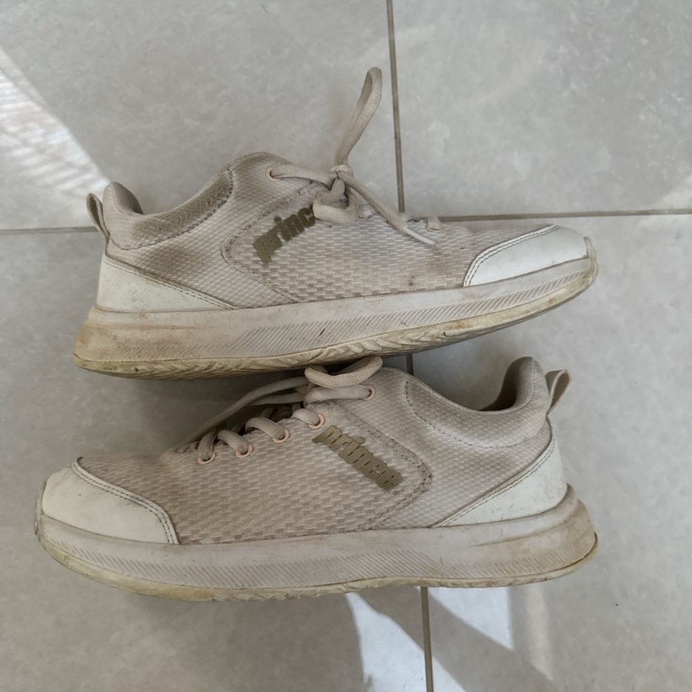 Prince Women's Athletic Sneakers in Light Beige / Off-White